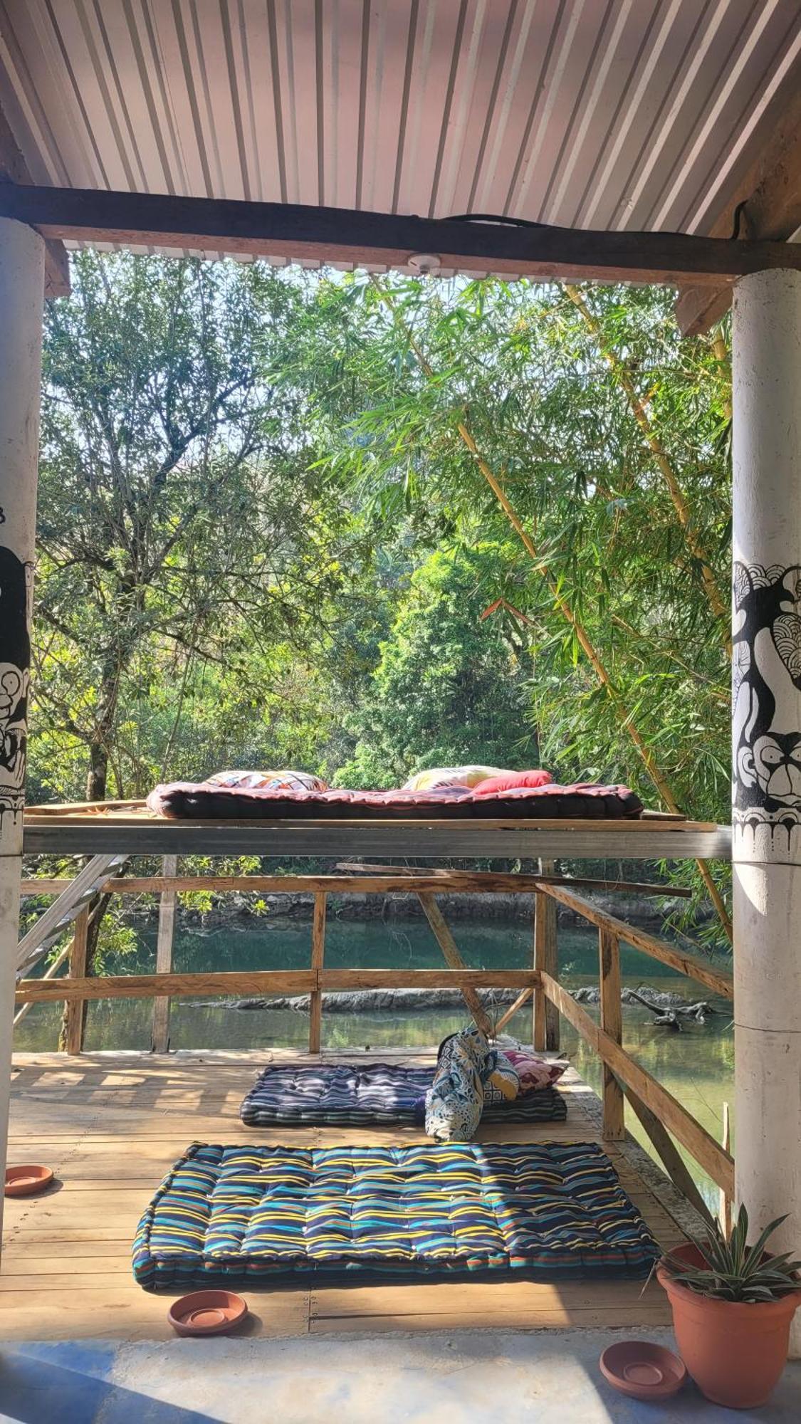 Pachamaya River Hostel Lanquín Esterno foto