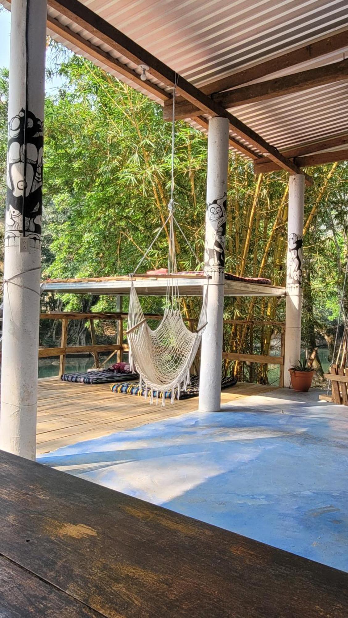 Pachamaya River Hostel Lanquín Esterno foto