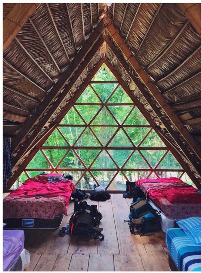 Pachamaya River Hostel Lanquín Esterno foto